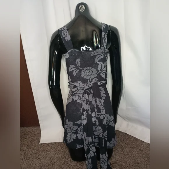 White House Black Market Y2K Babydoll Tank Top Medium Dark Floral Whimsigoth - Picture 5 of 9